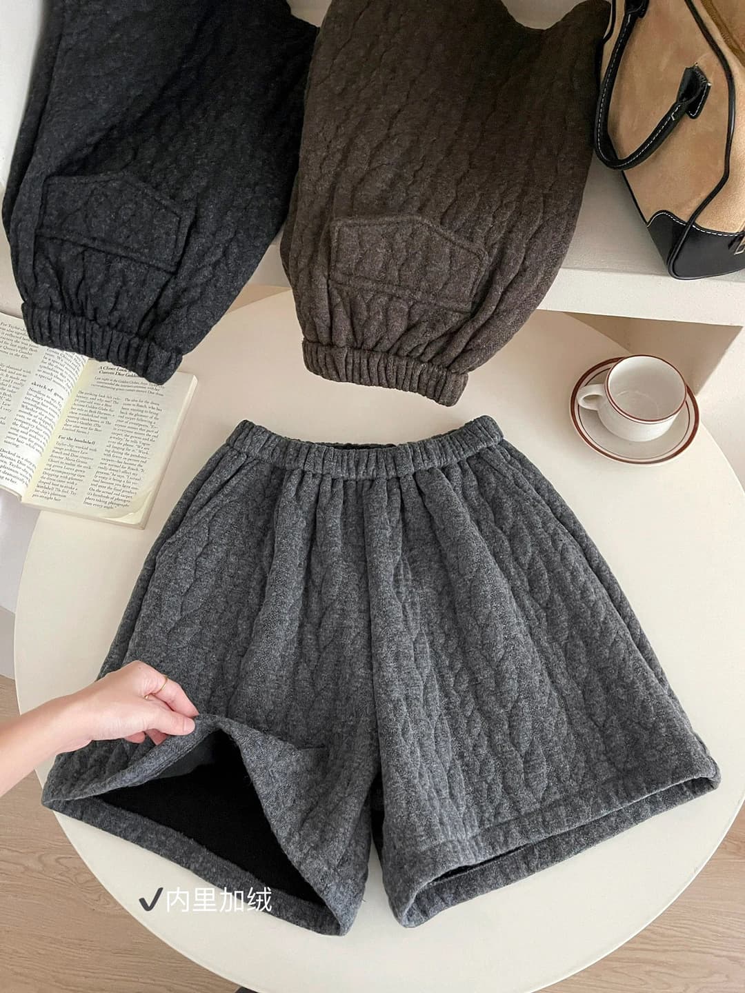 Ayollar uchun kuz-qish retro baland bel A-shakl knitted shorti, past bo'ylilar uchun