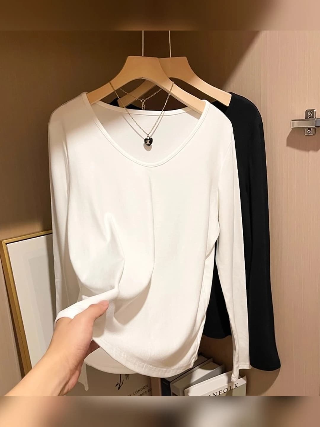 Women's long sleeve V-neck loose fit t-shirt, solid colour, for autumn-winter