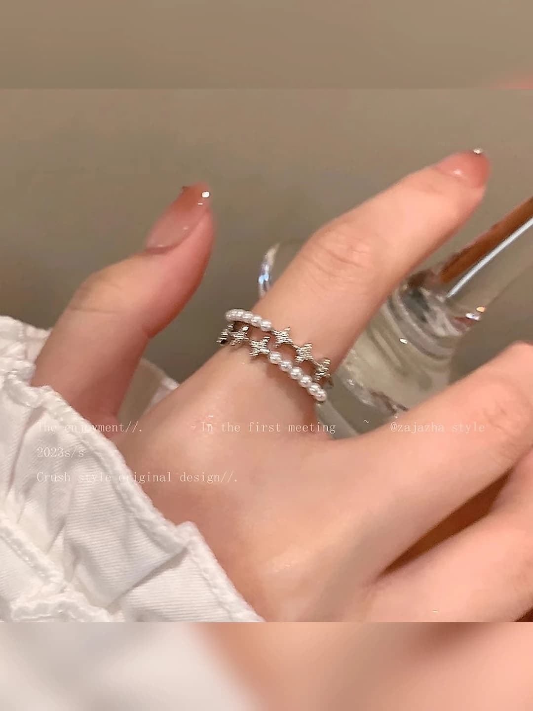 Double layer star ring