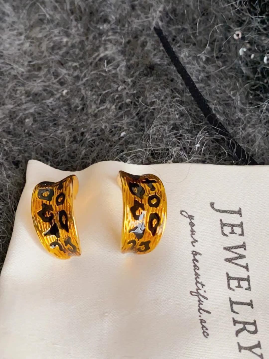 8# Leopard long half-circle earrings