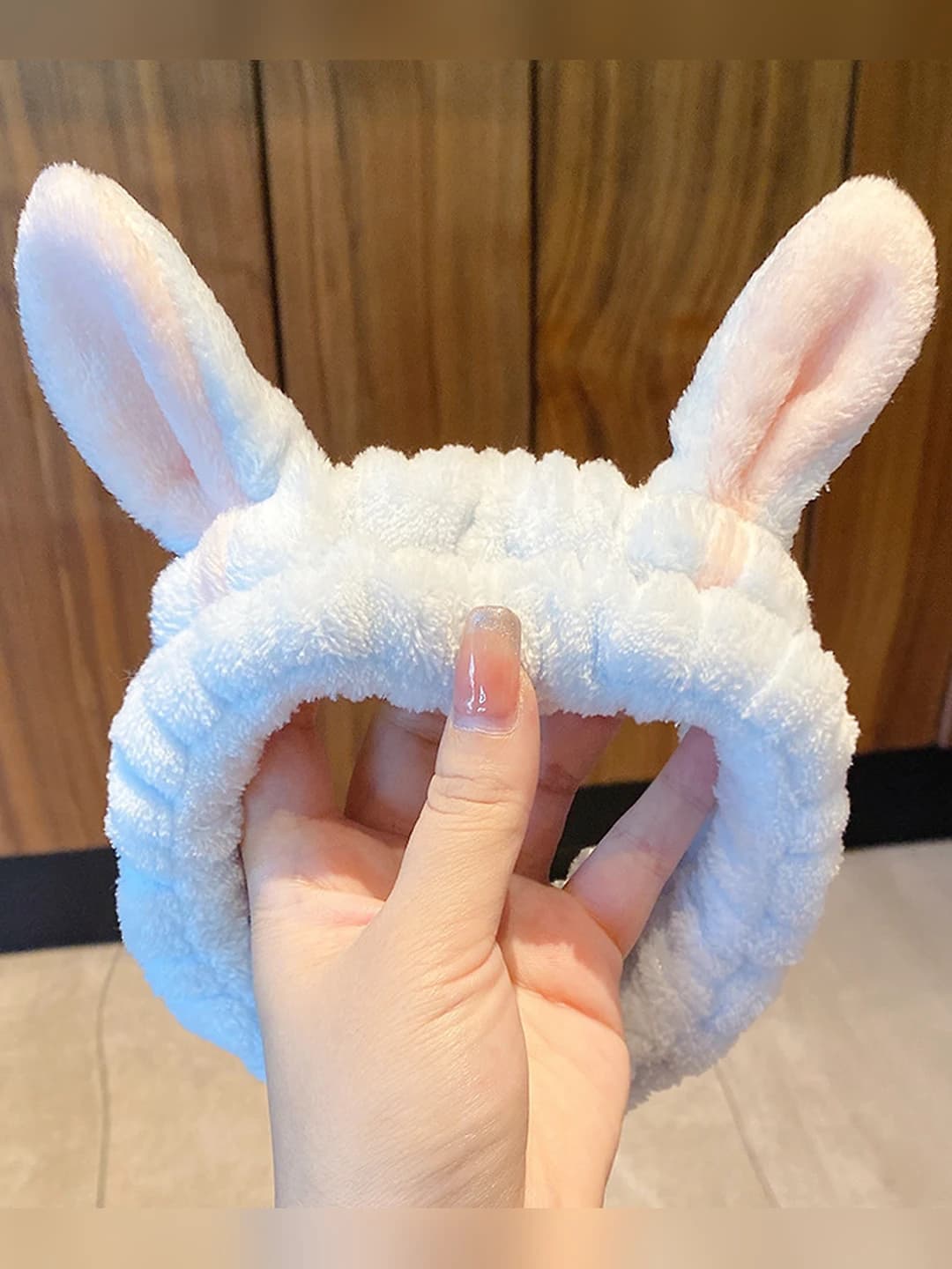 24# Blue rabbit ears, ~19 cm