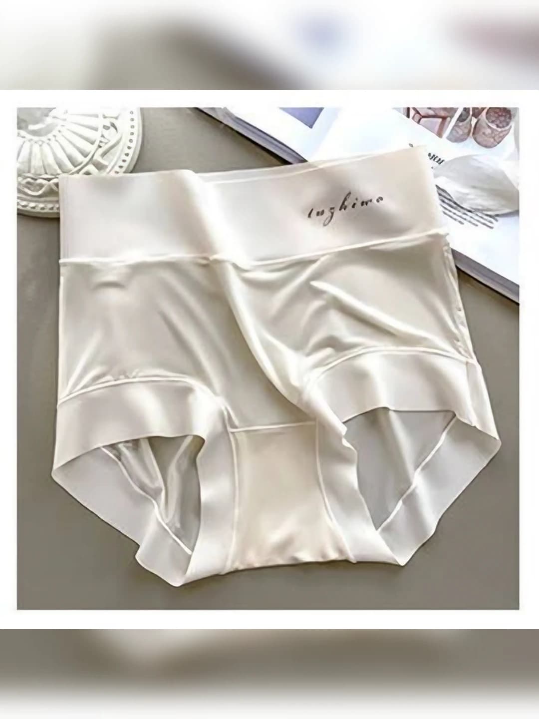 Moon white