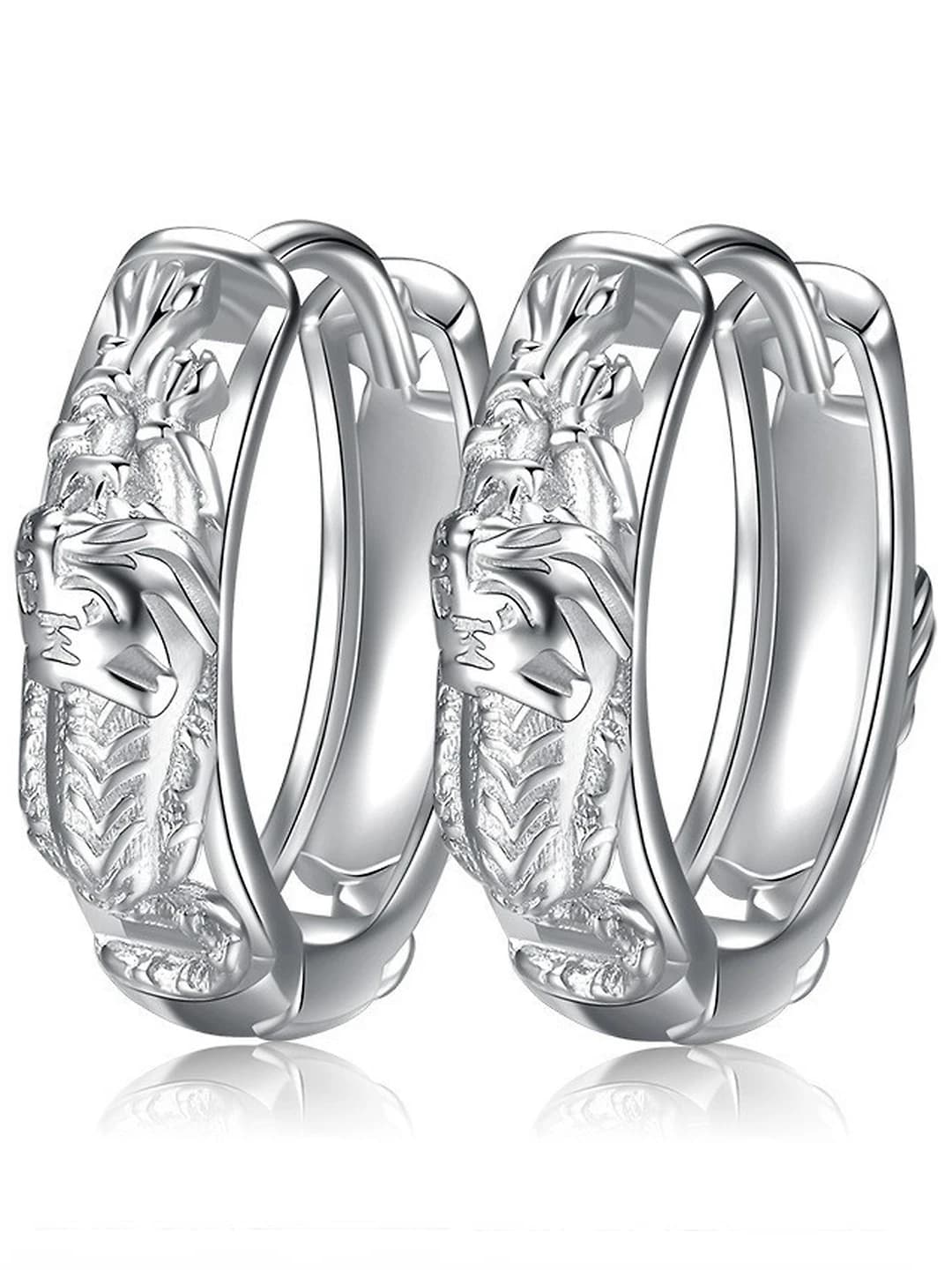 Embossed tiger clip, silver, pair