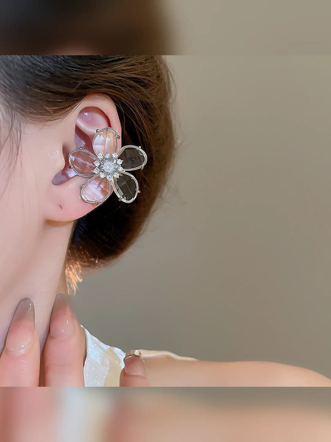 6# Клипса - Серебряный - Белый (Одна)