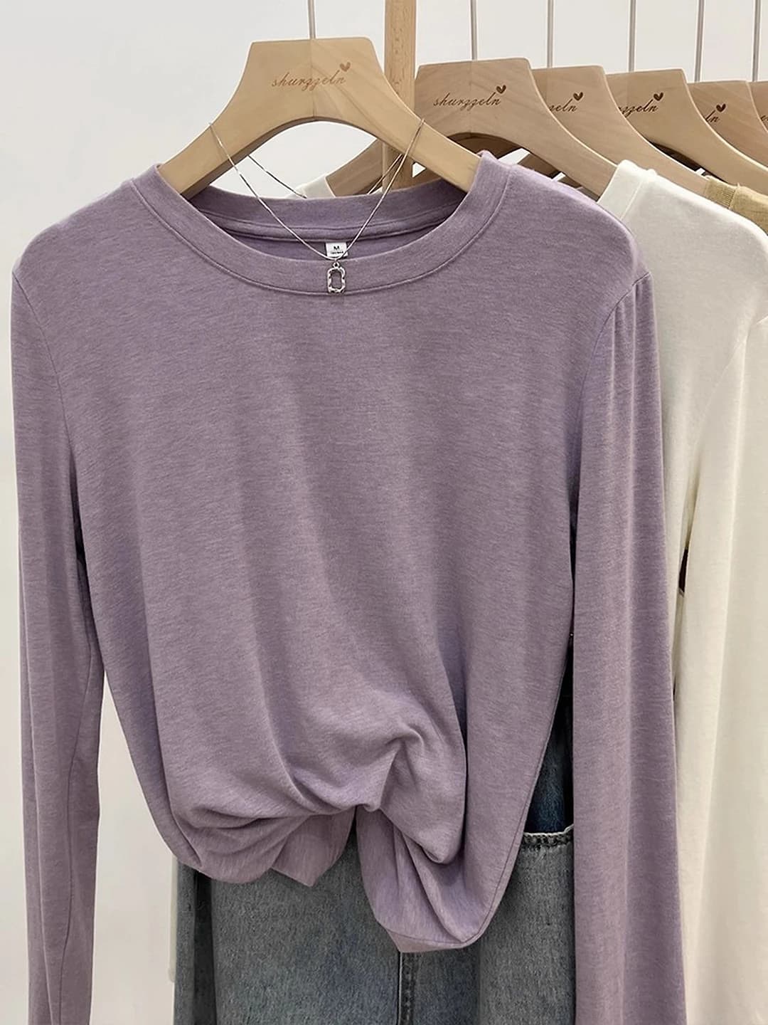 Ayollar uchun bahor-kuz yupqa uzun yengli longsliv, dumaloq yoqa, bo'sh (oversize) kesim, bir rangli, 2026