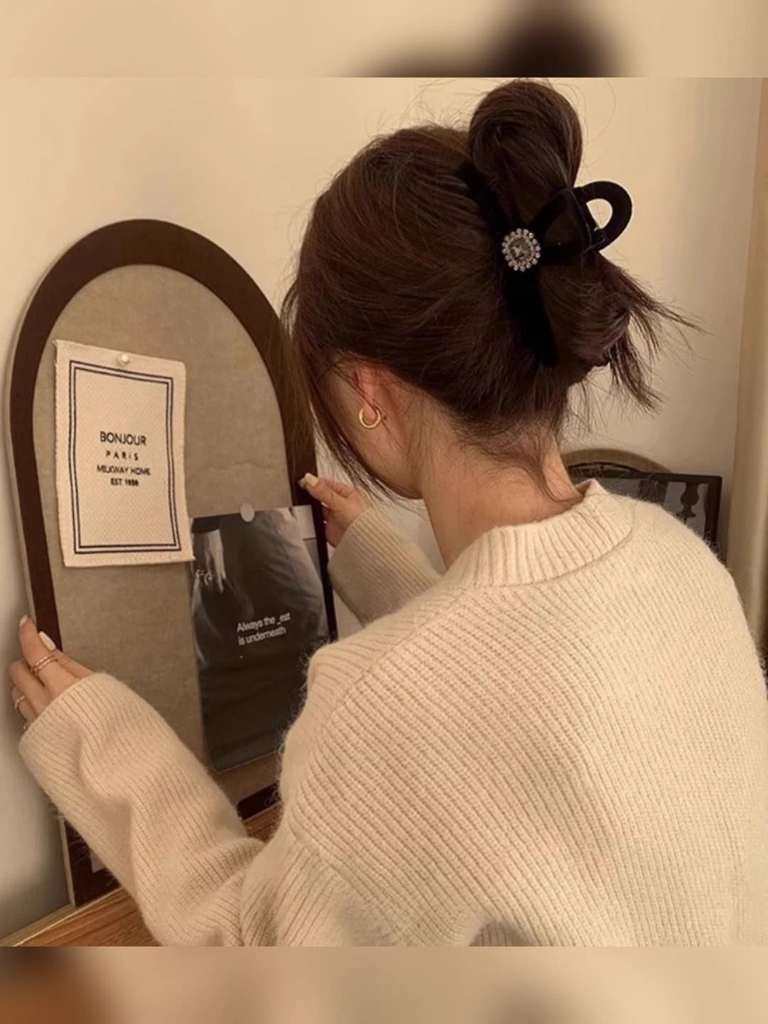 Women's Korean style autumn-winter hair claw clip with design element of shiny stone and satin ribbon