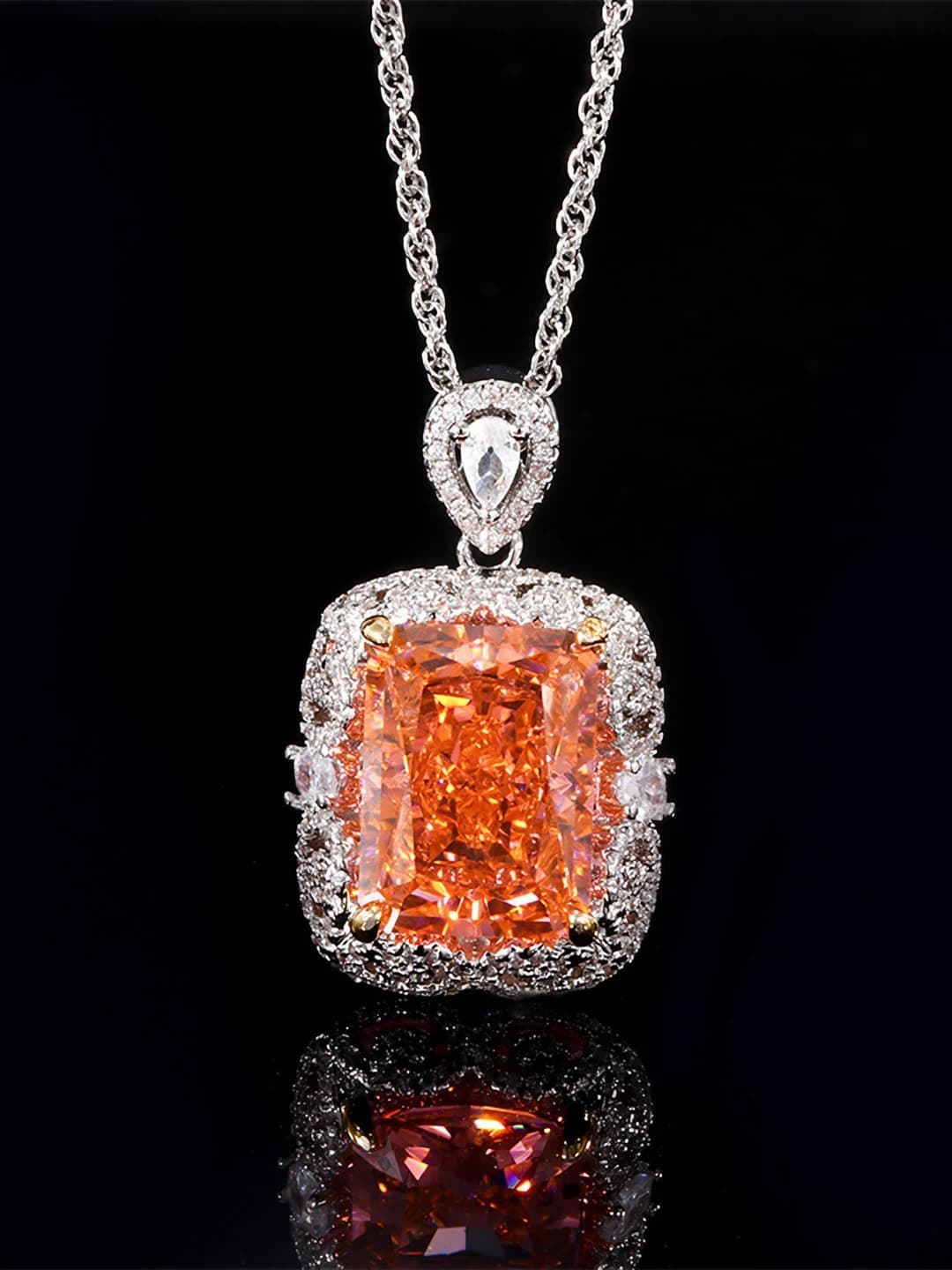 Ice cut, padparadscha, twist chain
