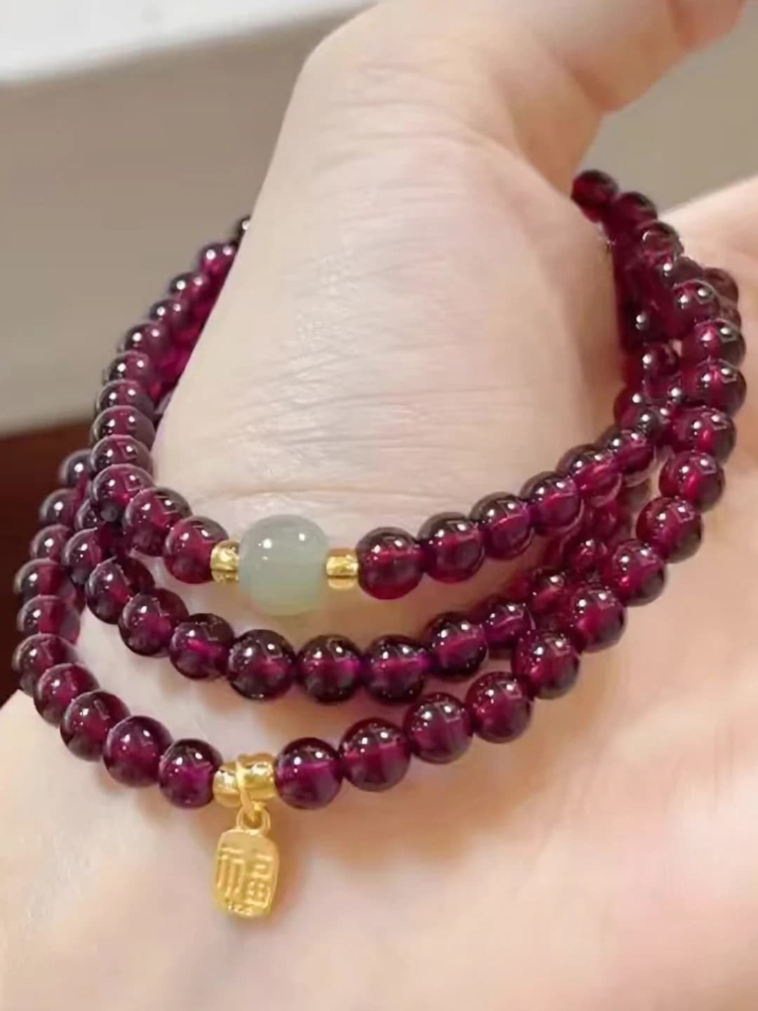 Garnet, 3 qator, baxt belgisi
