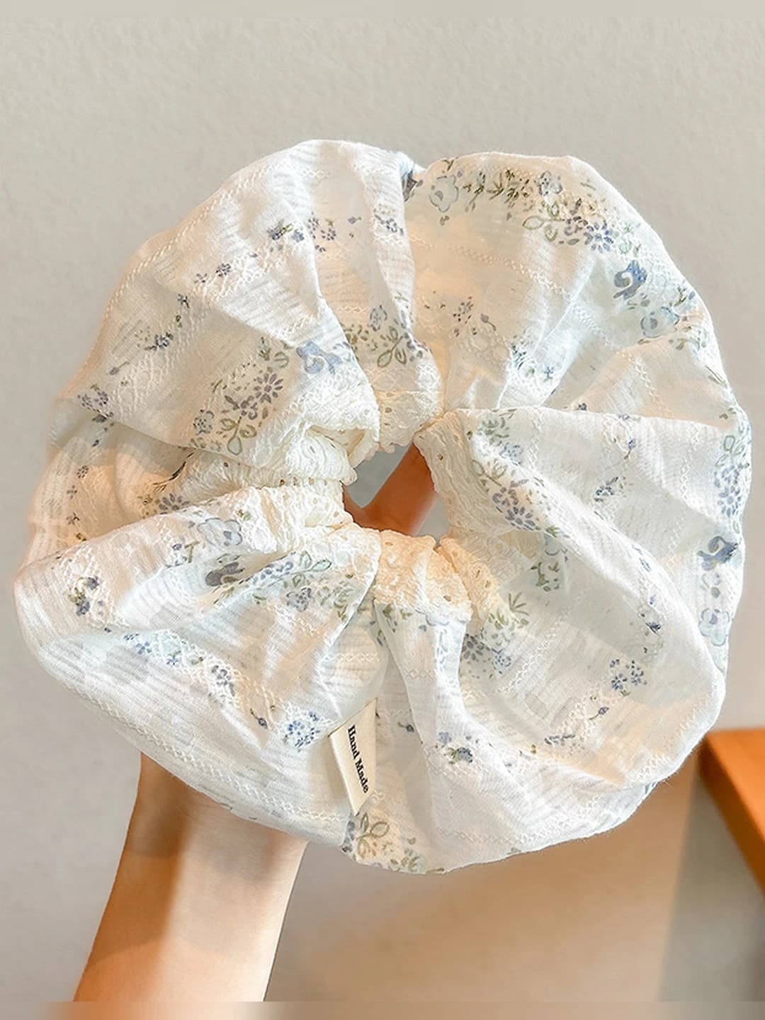 4# Blue floral 19 cm