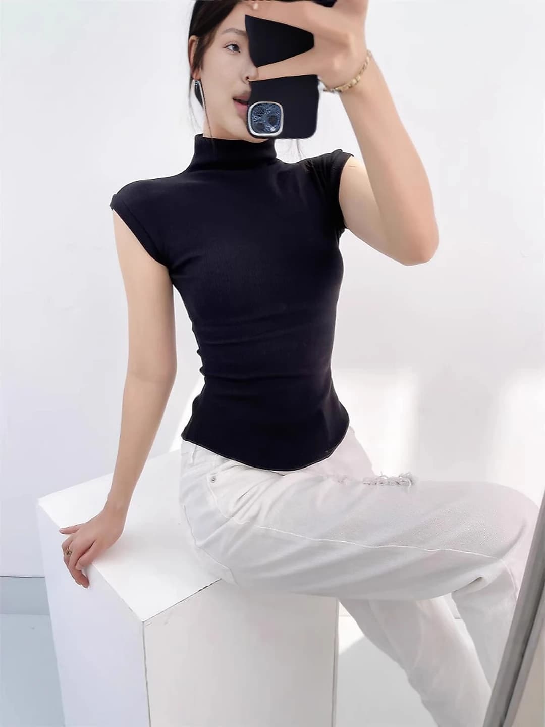 Women's summer short-sleeve t-shirt, slim fit, slimming, solid colour, high neck