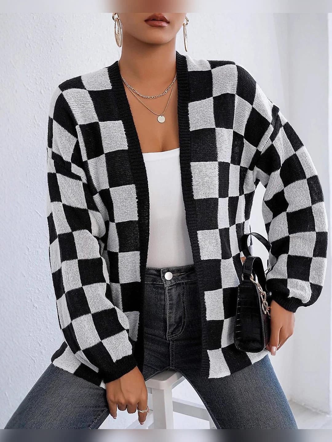 Women's loose fit V-neck long sleeve mid-length cardigan, checkered pattern, casual style