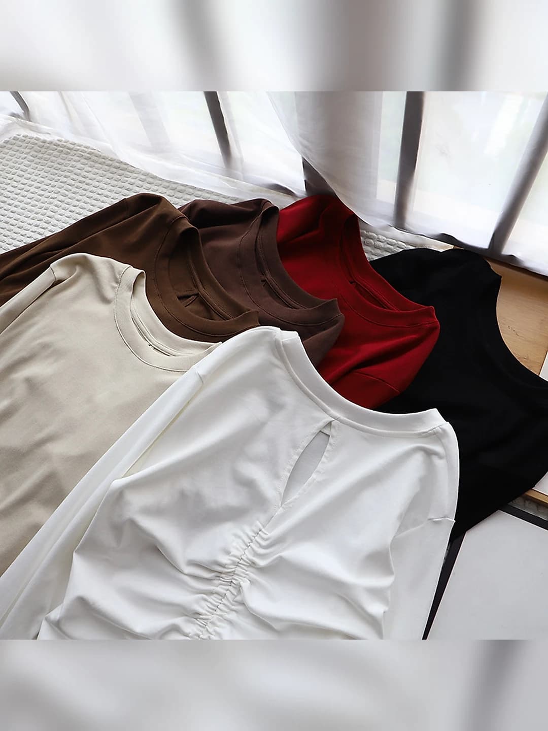 Women's long sleeve t-shirt, crew neck, solid colour, back cutout, autumn 2026