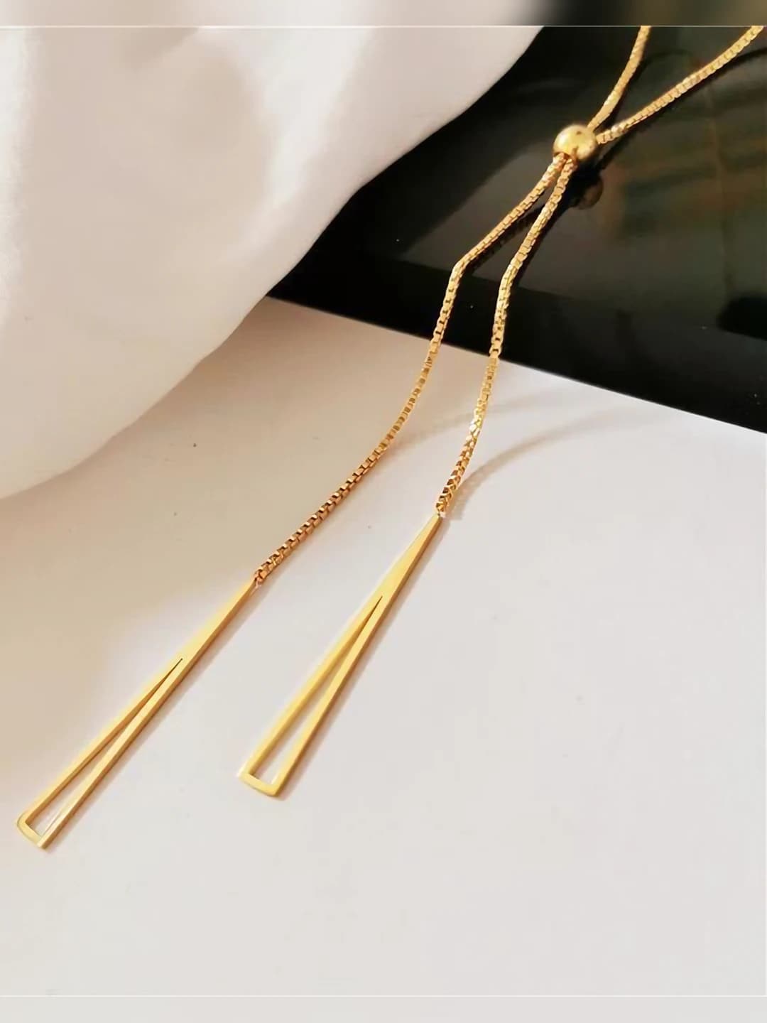 86019 - Triangle tassel gold