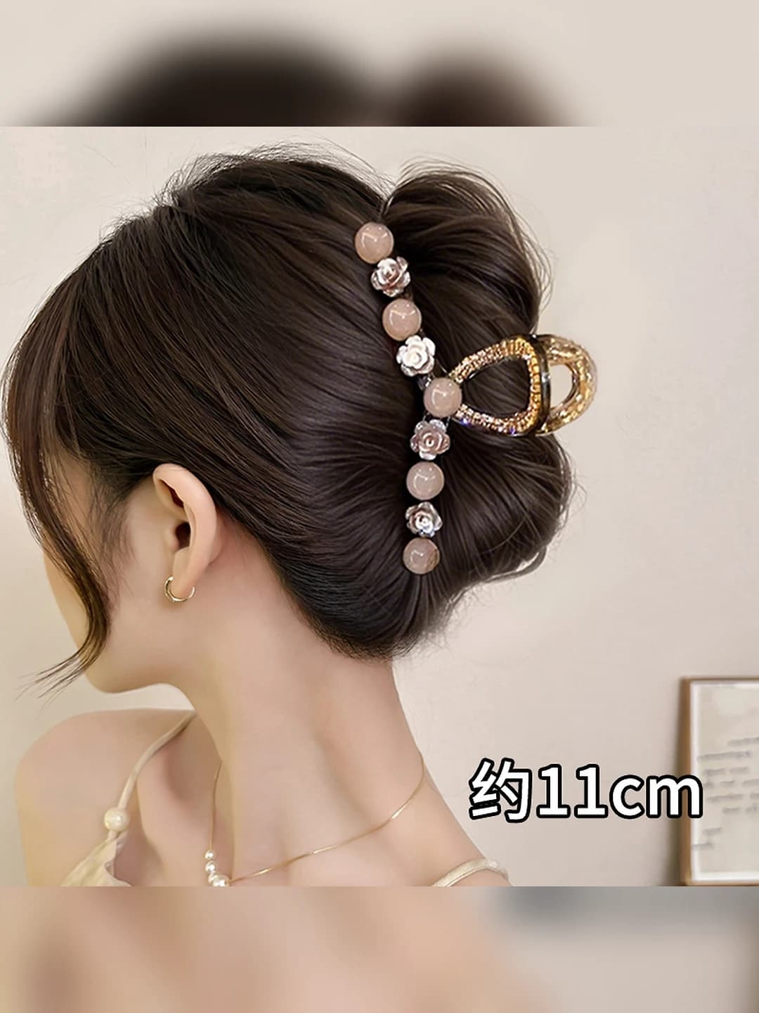 Camellia pearl claw clip