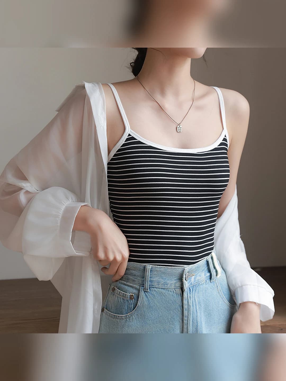 Black, colour-block