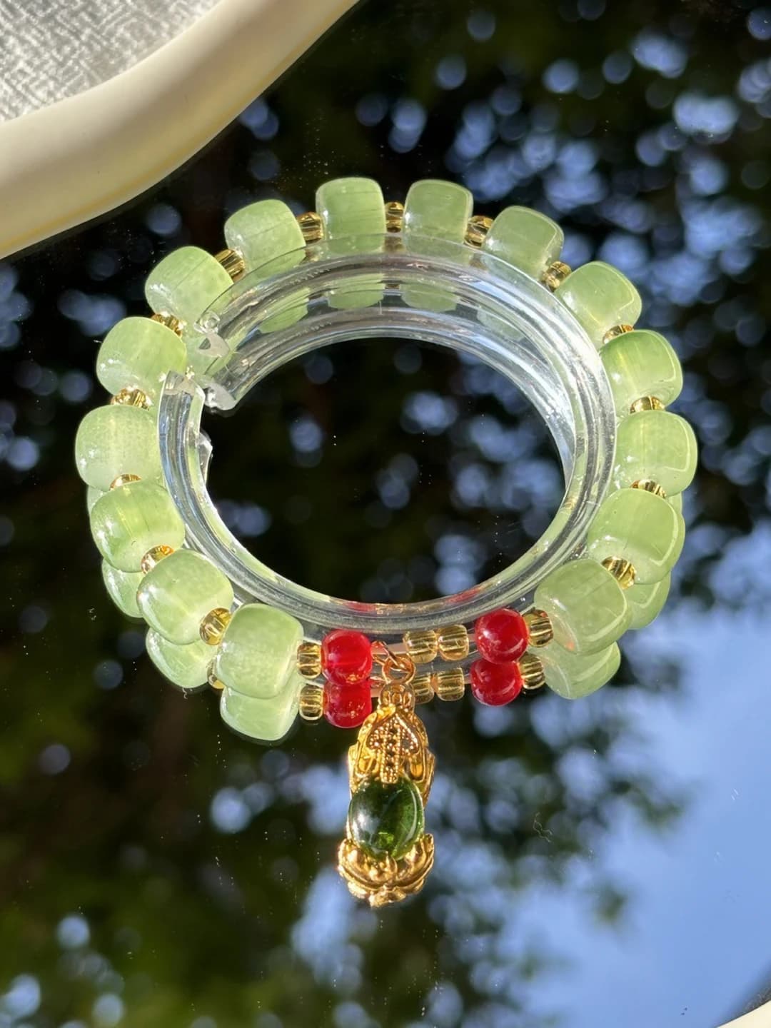 Зелёный хию, Дундун зелёный бус
