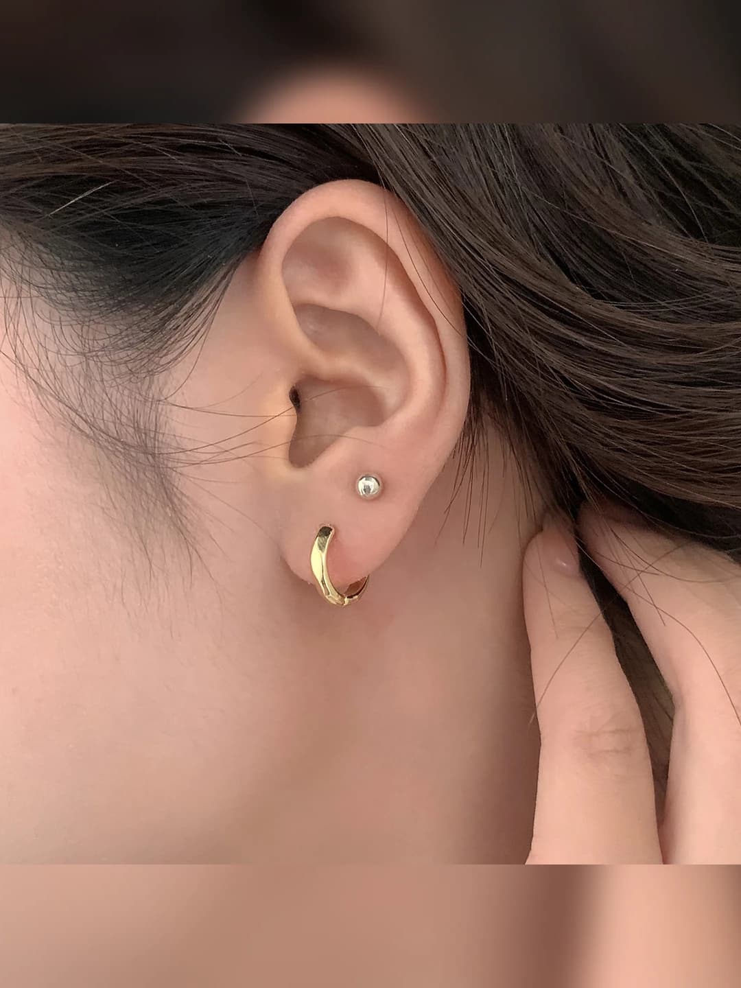 Ayollar uchun 14K oltin qoplamali mis halqa shaklidagi geometrik dizayn elementi earringlar
