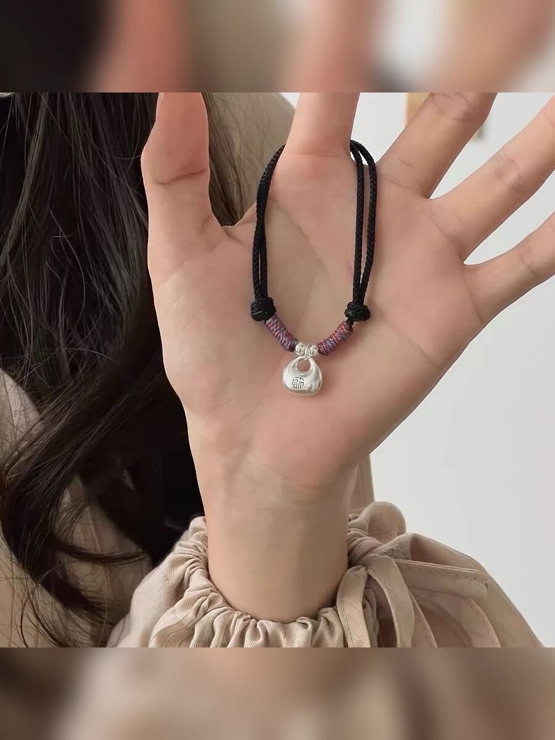 M809 Black string bracelet