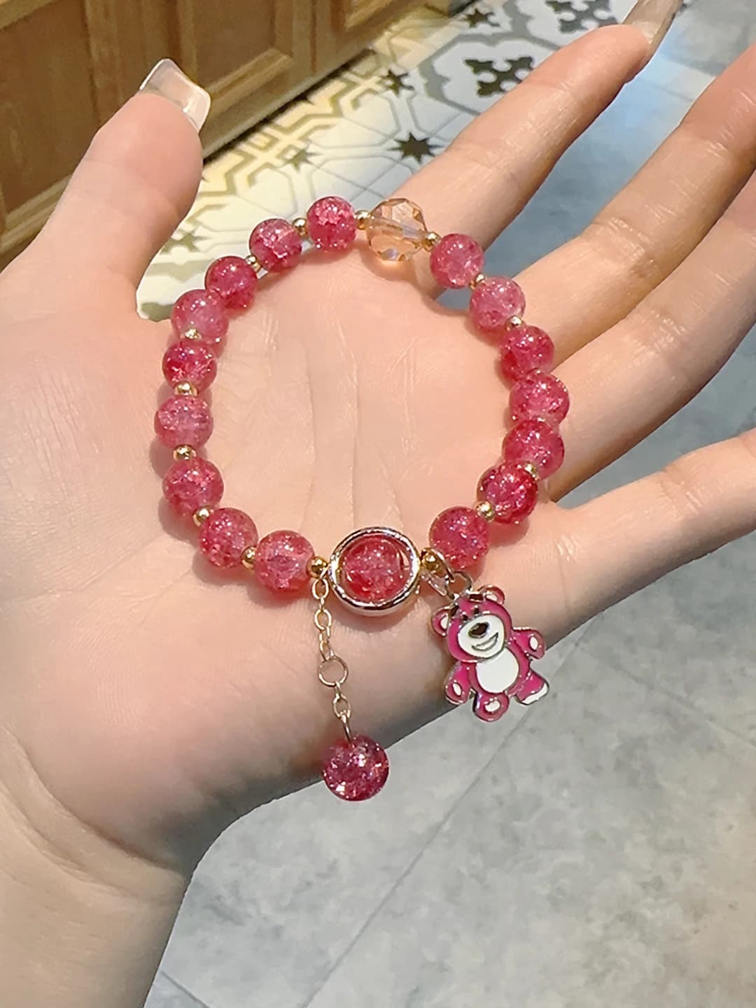 Strawberry Bear o'ymali bilaguz