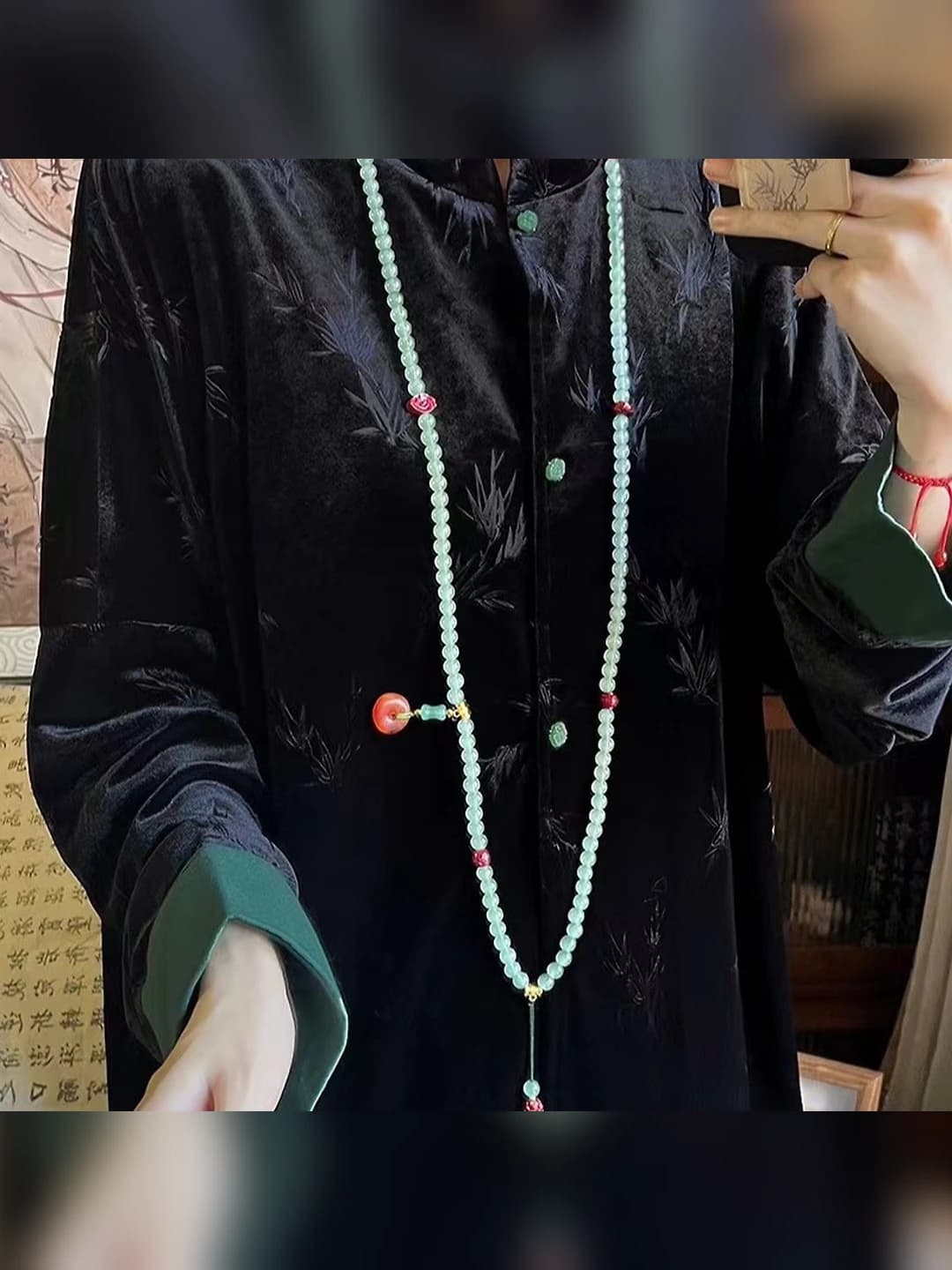 Ayollar uchun 108 dona zhusan donali uzun qismlarda kuz-qish mavsumi uchun retro uslubdagi qadimiy xitoy uslubidagi qipao va sviter uchun zanjir