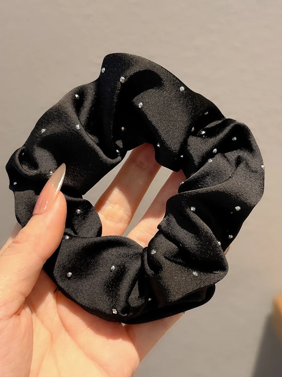 1# Medium black rhinestone - 9 cm