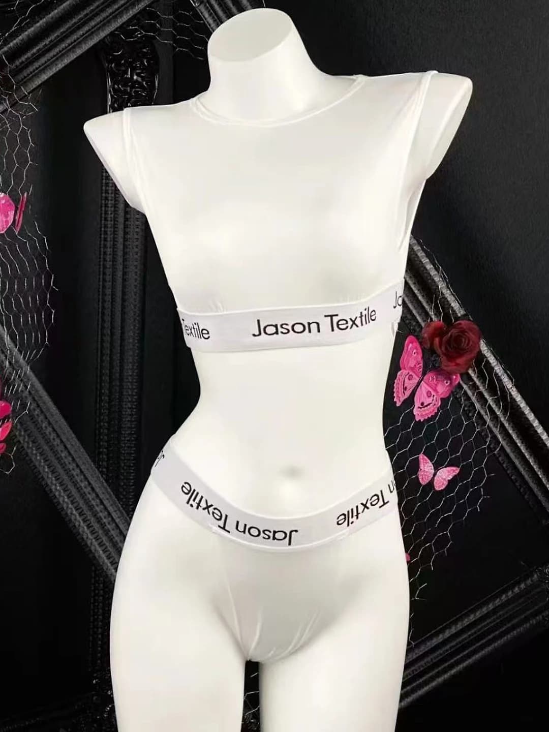 6857 White [top+shorts]