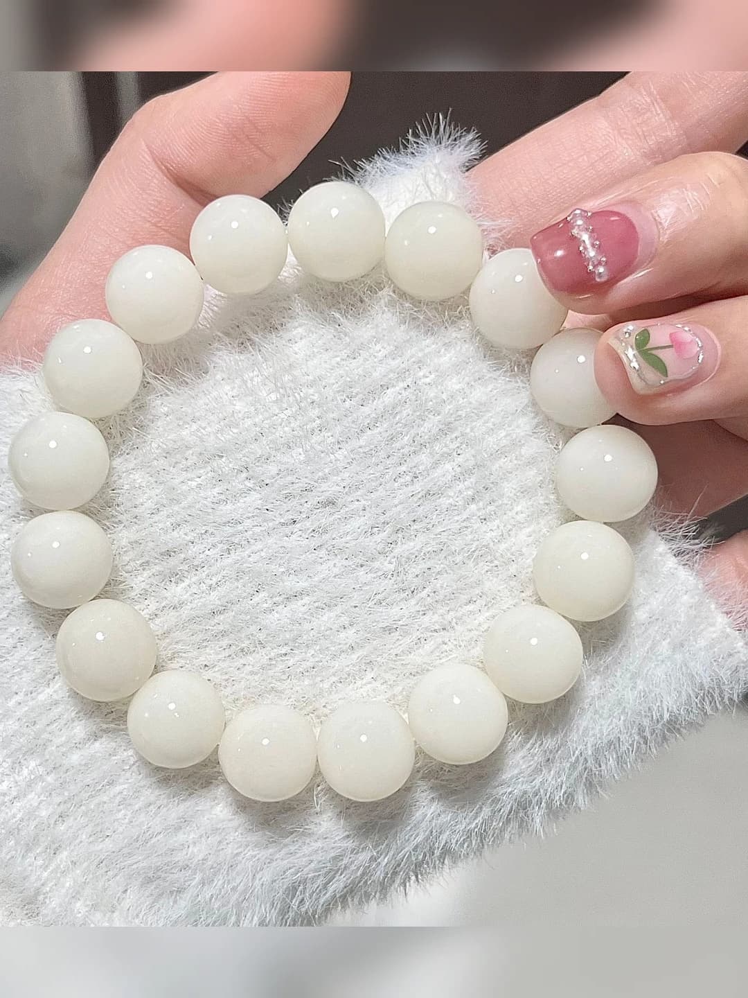 Oq jade doira