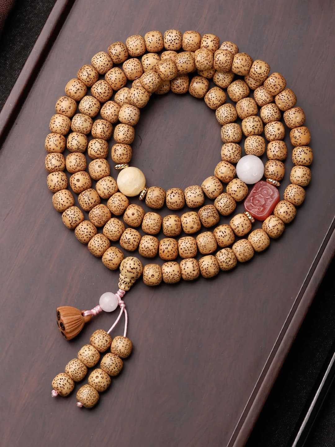 Baohe, 108 gold seed design