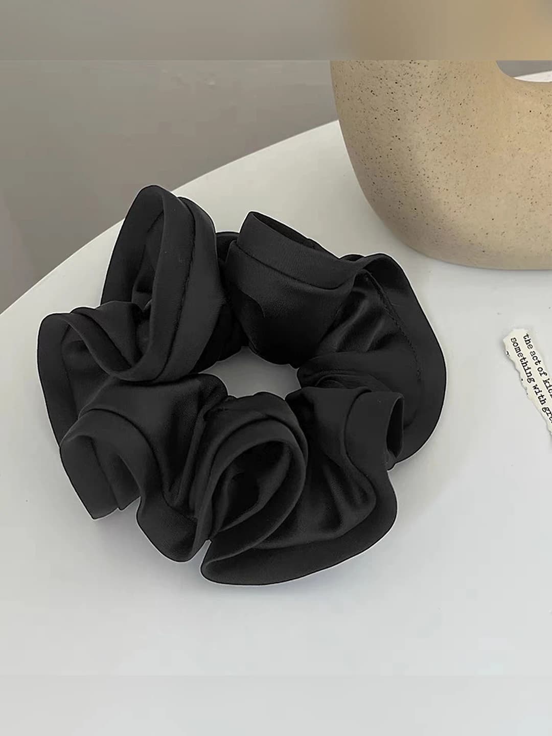 Black ruffled scrunchie 13 cm