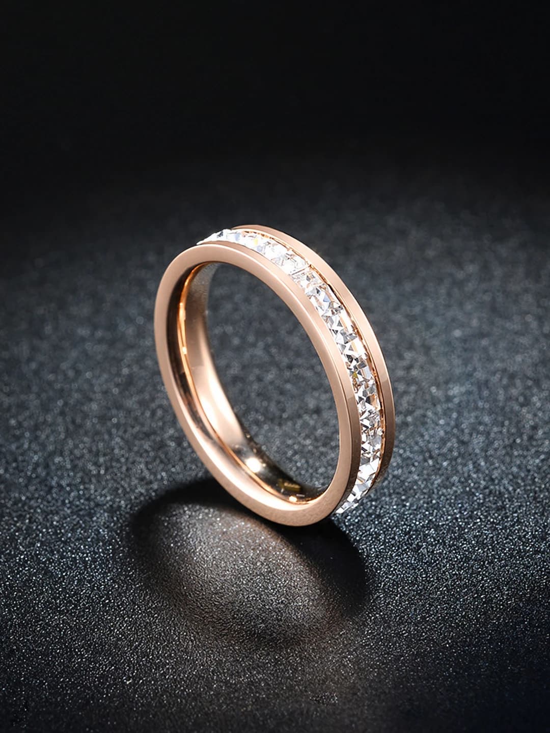 Single row diamond - Rose gold