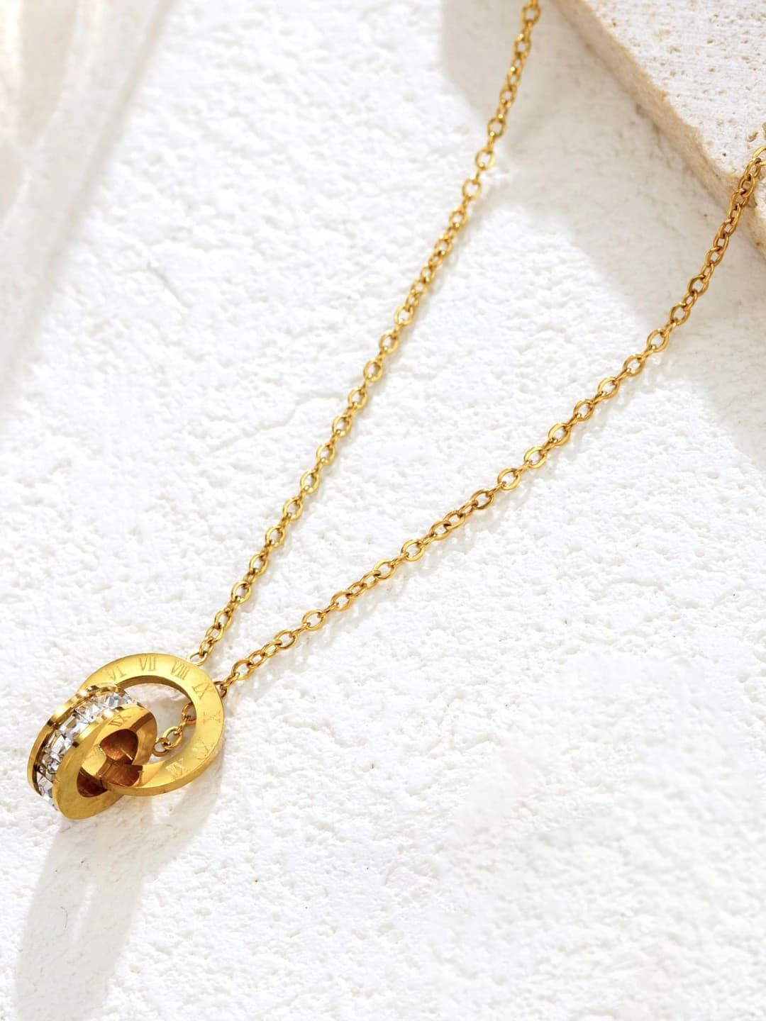 8993 - Gold chain