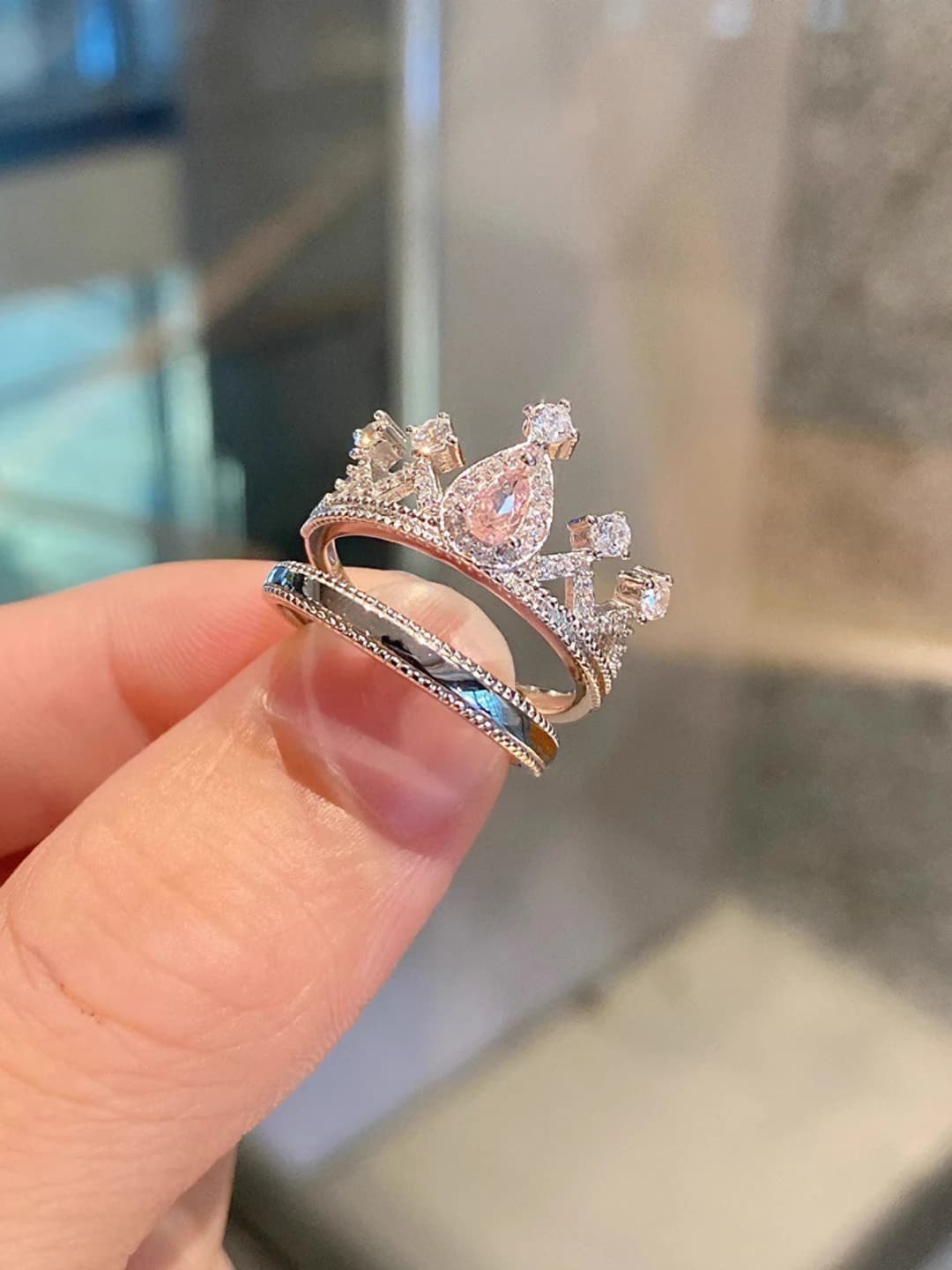 Women's pink diamond crown ring, open design, geometric design element, premium style