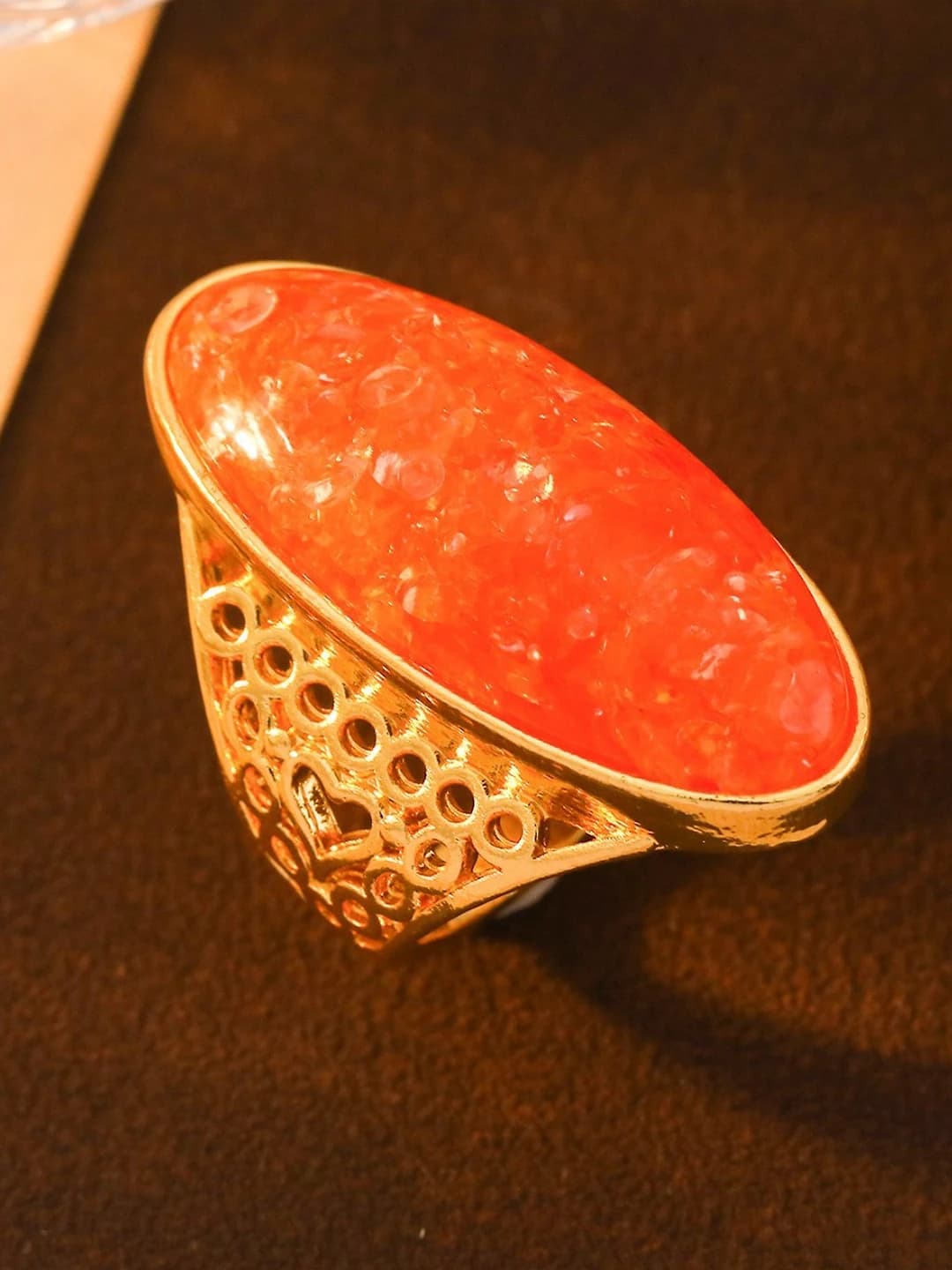 Oval ring in retro style with geometric design element for men and women