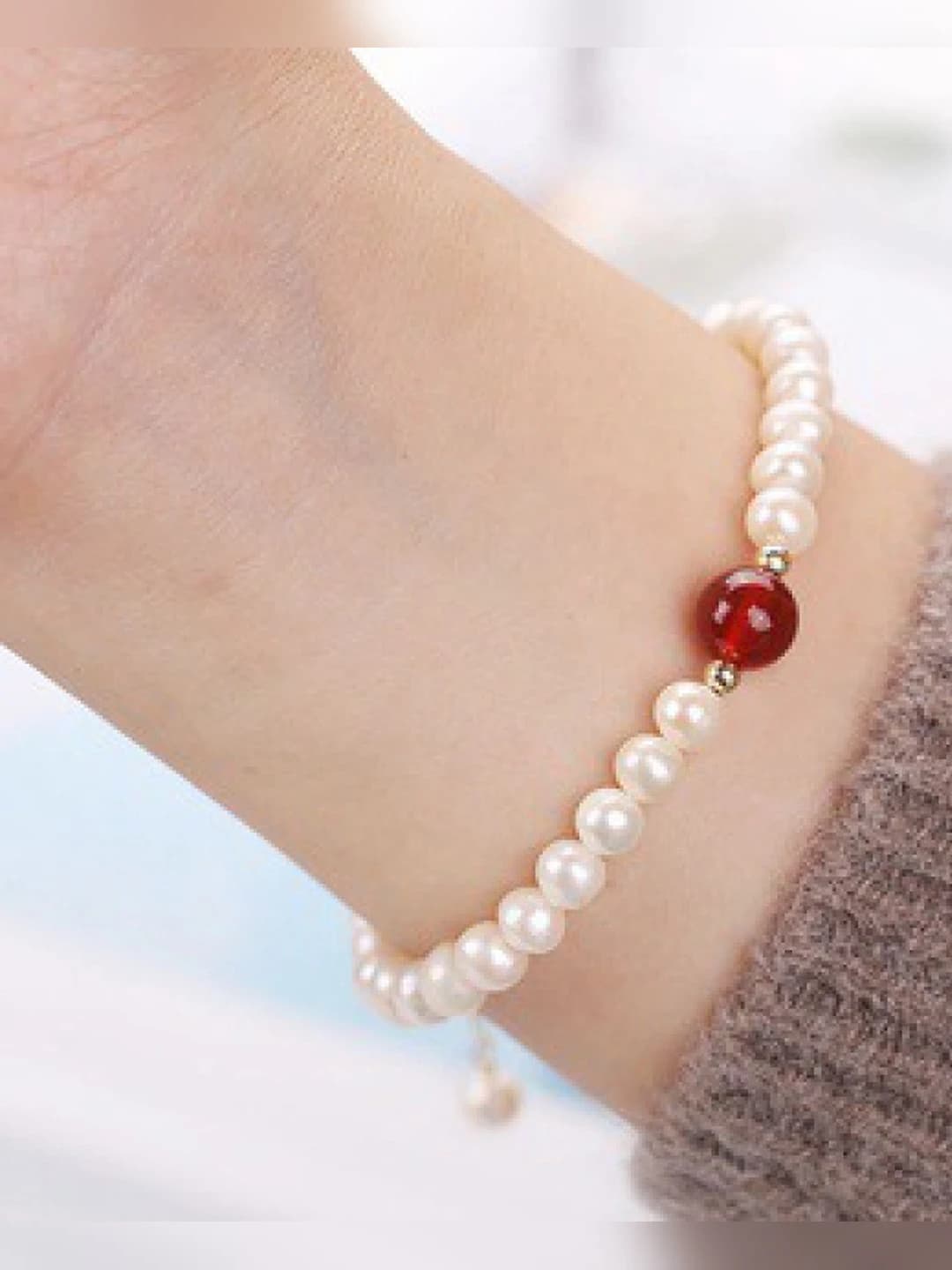 Red cat's eye pearl bracelet