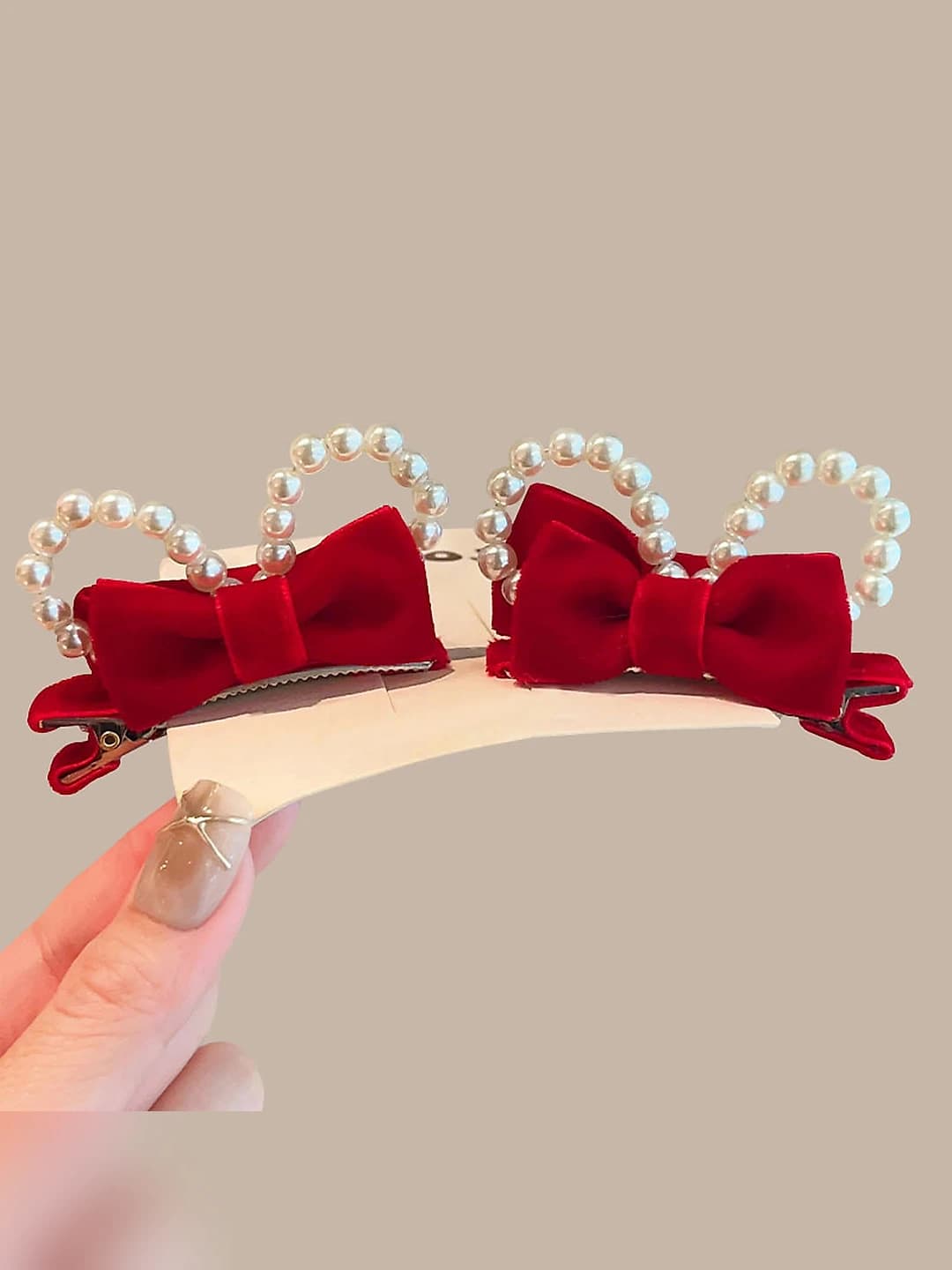 Red pearl bow, 1 pair