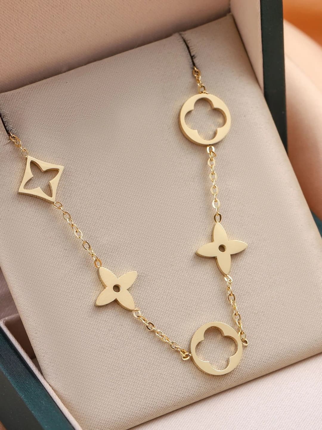 9271-Gold chain