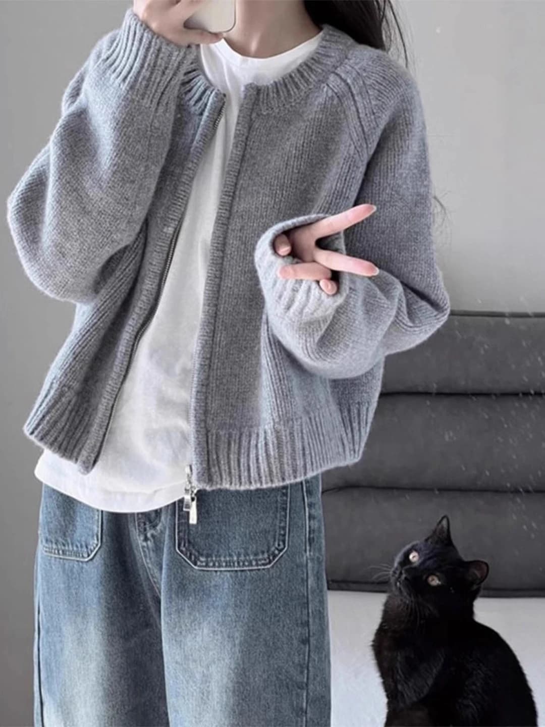 Women's grey cropped cardigan, autumn-winter 2026, thickened, loose fit, zip, long sleeve, crew neck, 3D pattern, sweater