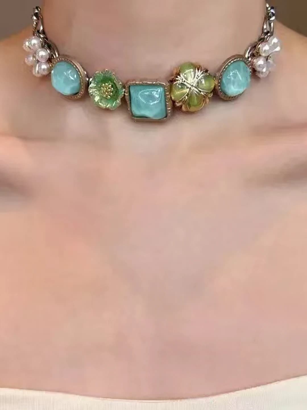 Ice flower necklace