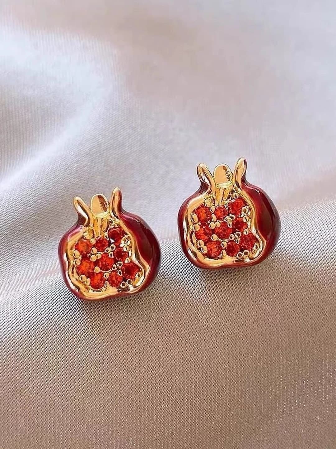 18# Red diamond garnet earrings
