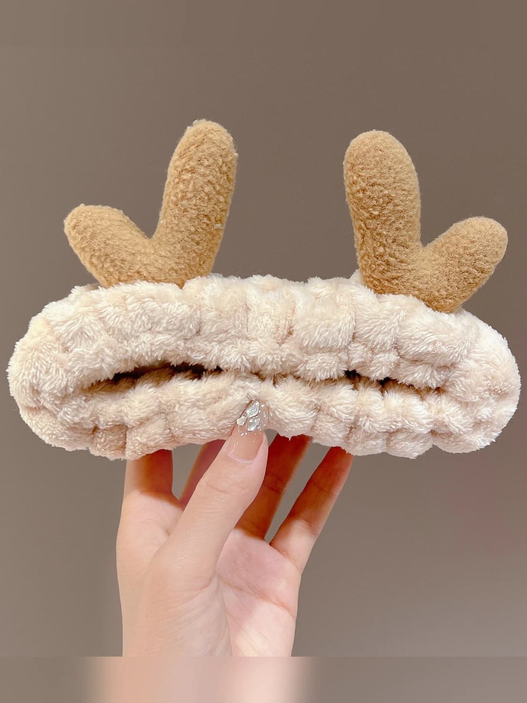 51# Khaki antlers