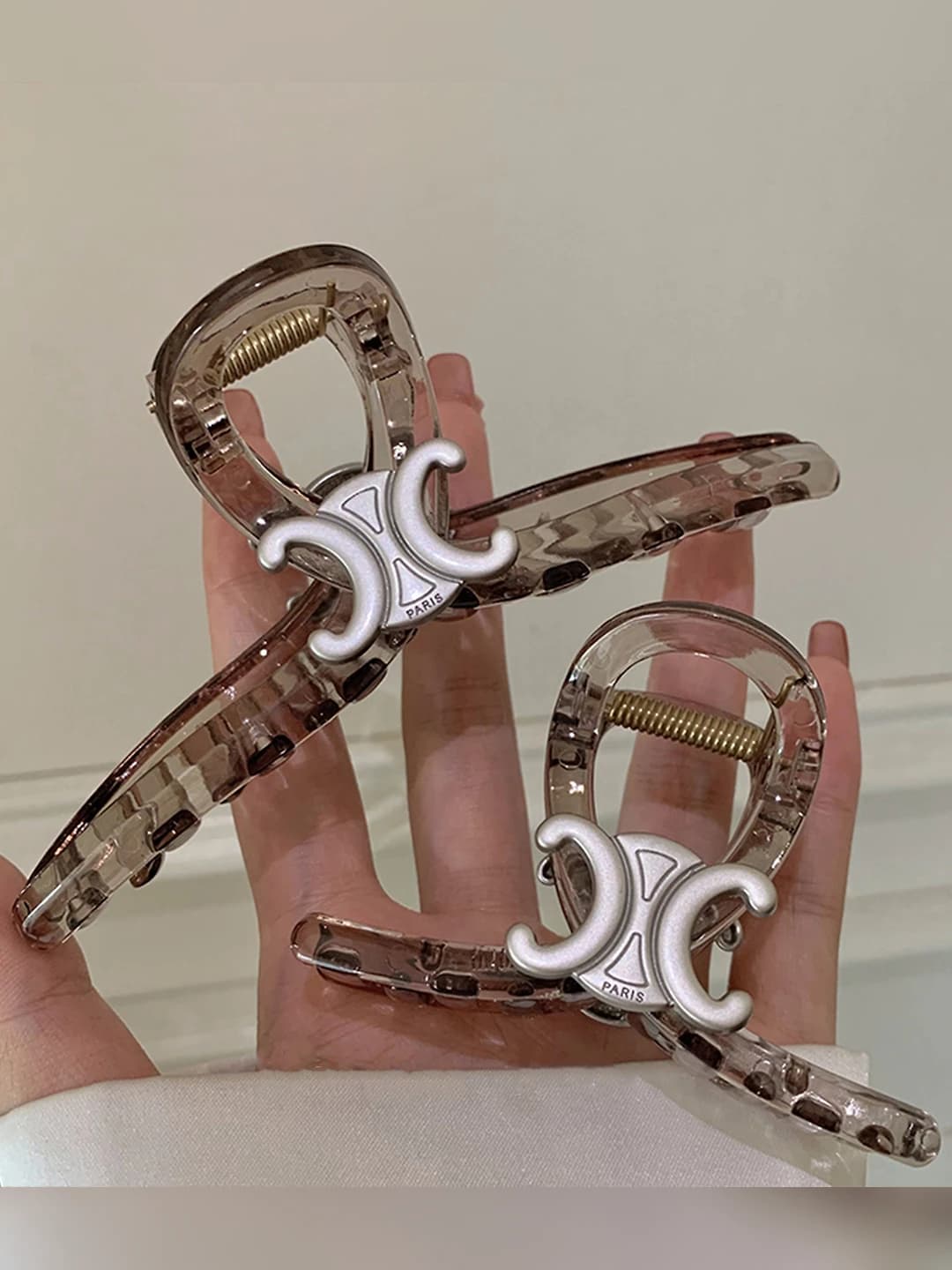 Women's retro large acrylic hair claw clip