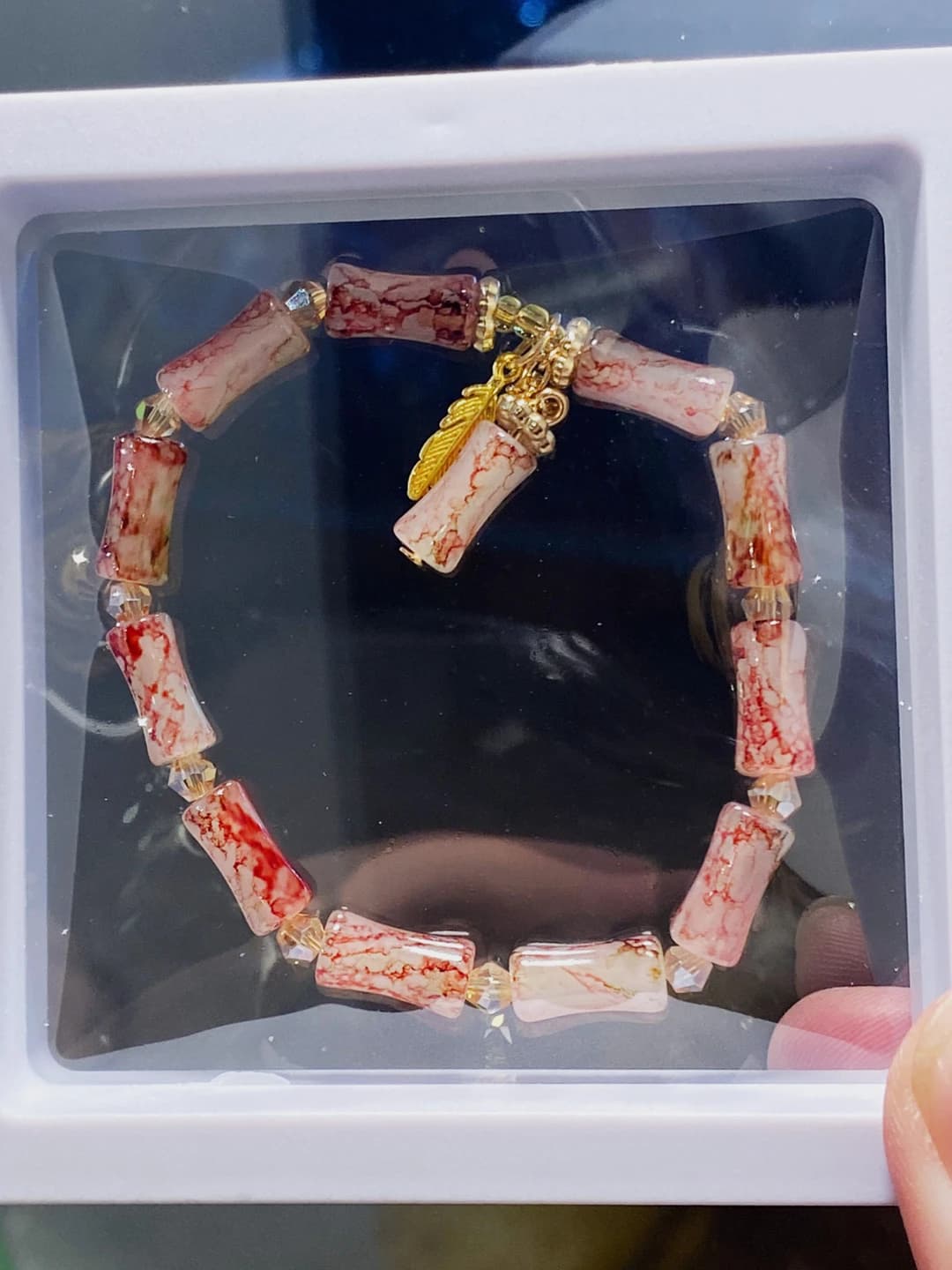 Rose red bamboo leaf bracelet (box)