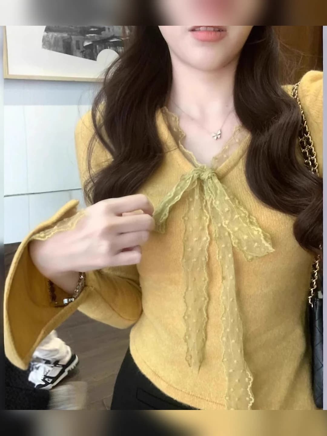 Women's V-neck lace bow knit sweater pullover, slim fit, cropped, solid colour, for early spring