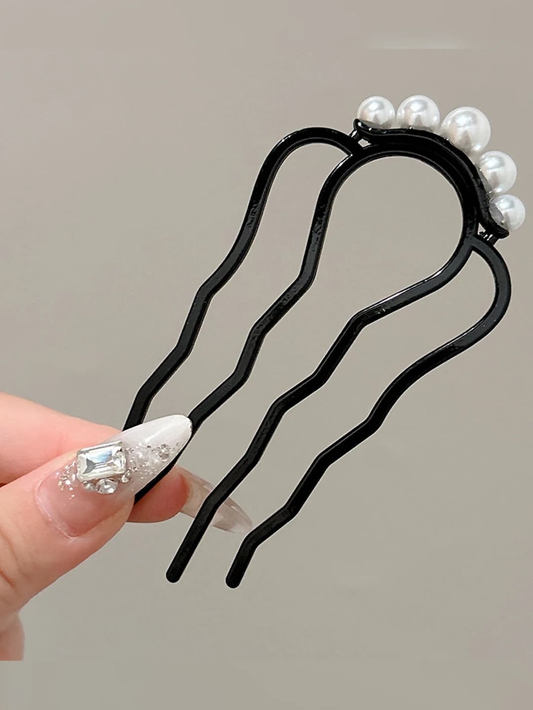 4# Black small 5 pearls