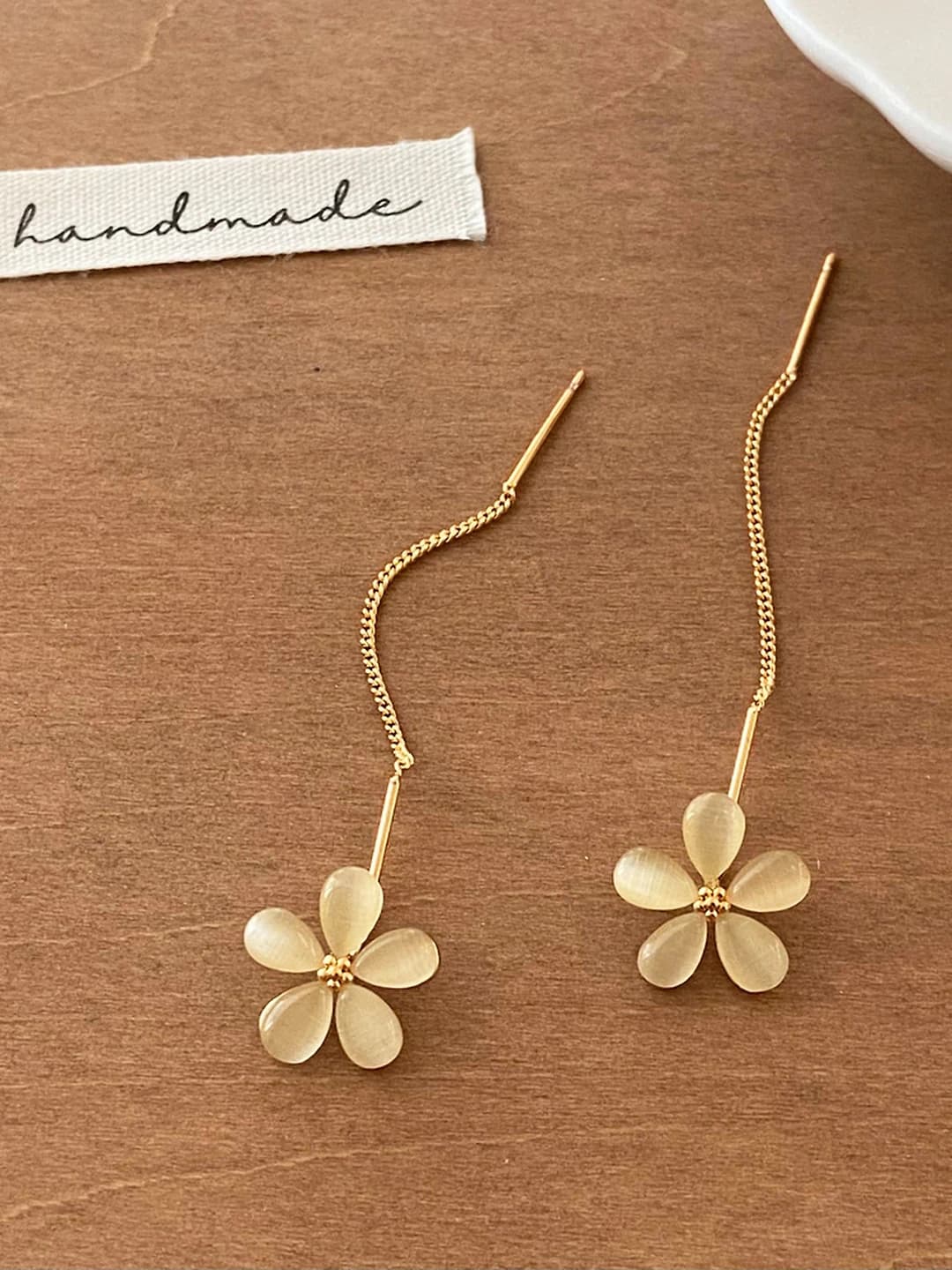 Женские серьги с подвесками в виде цветов, с покрытием 14K, простой современный стиль, элемент дизайна