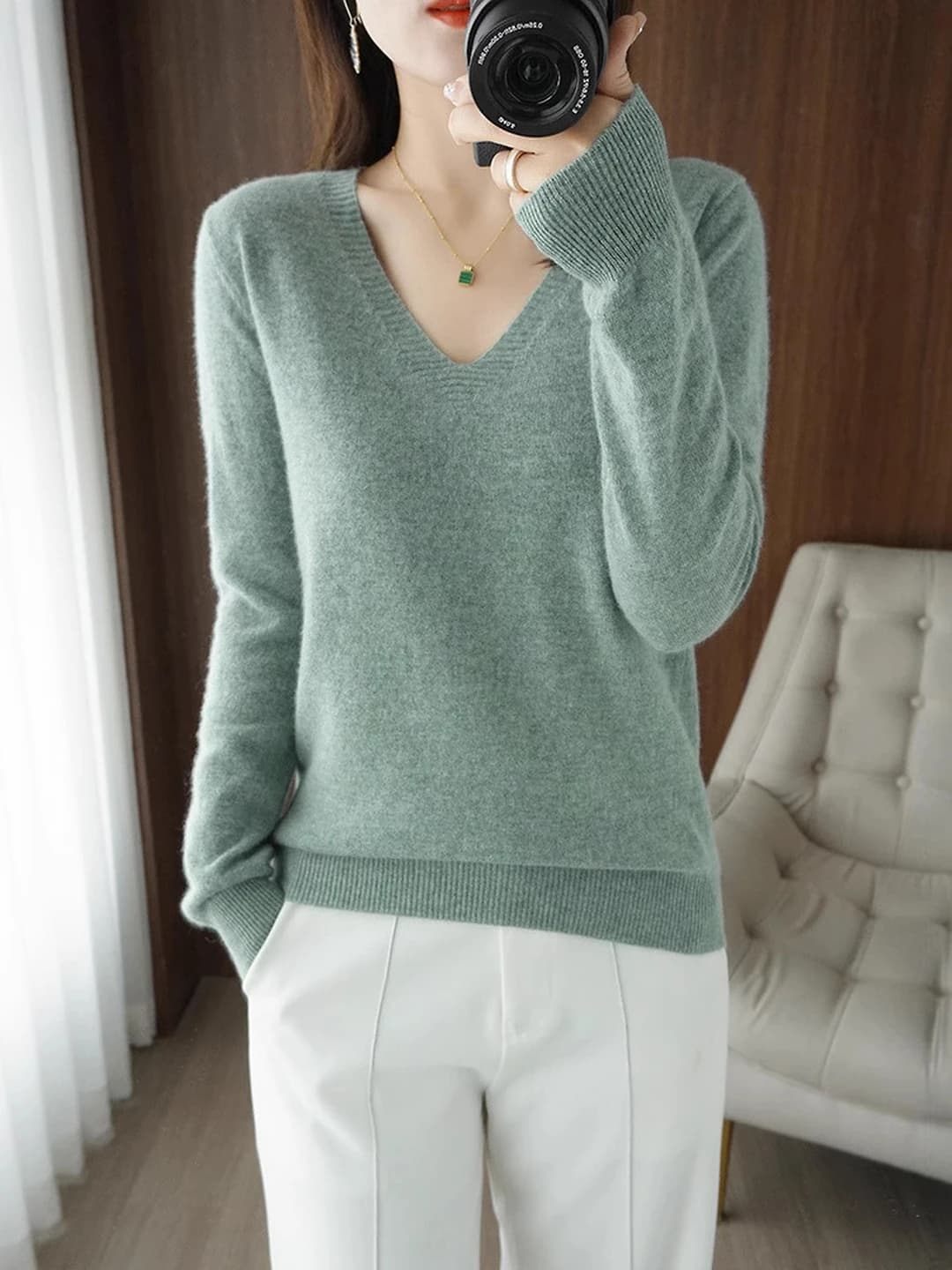 Women's V-neck knit sweater, plus size, loose fit, long sleeve, autumn-winter, slimming
