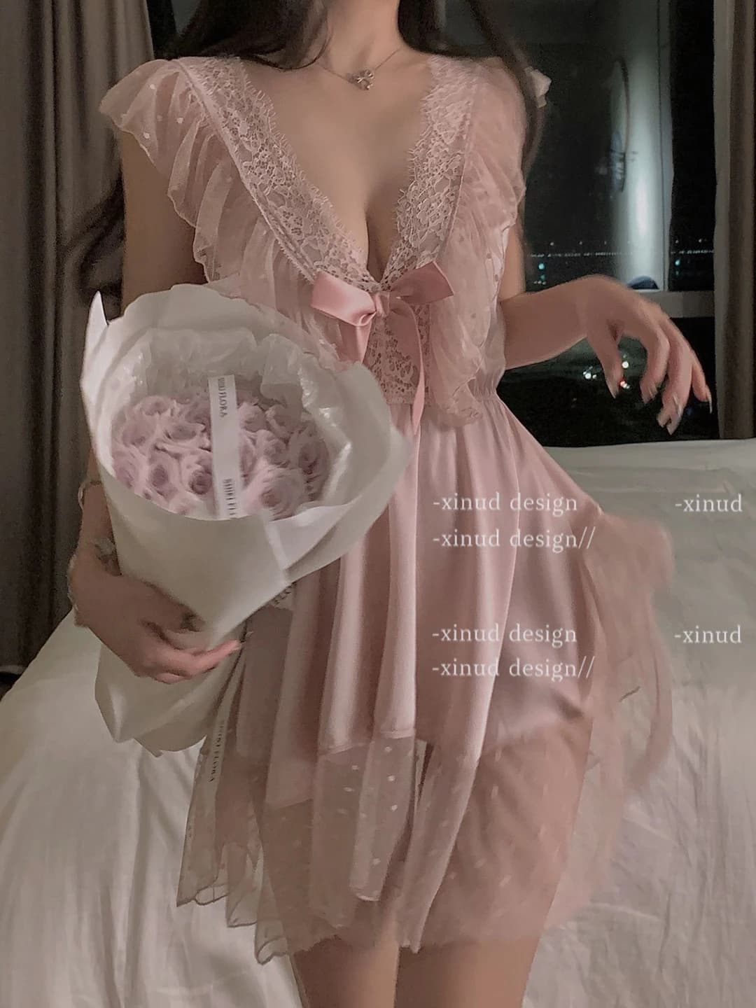 Women's lace nightgown, V-neck, sleeveless, mini, polyester, all-season