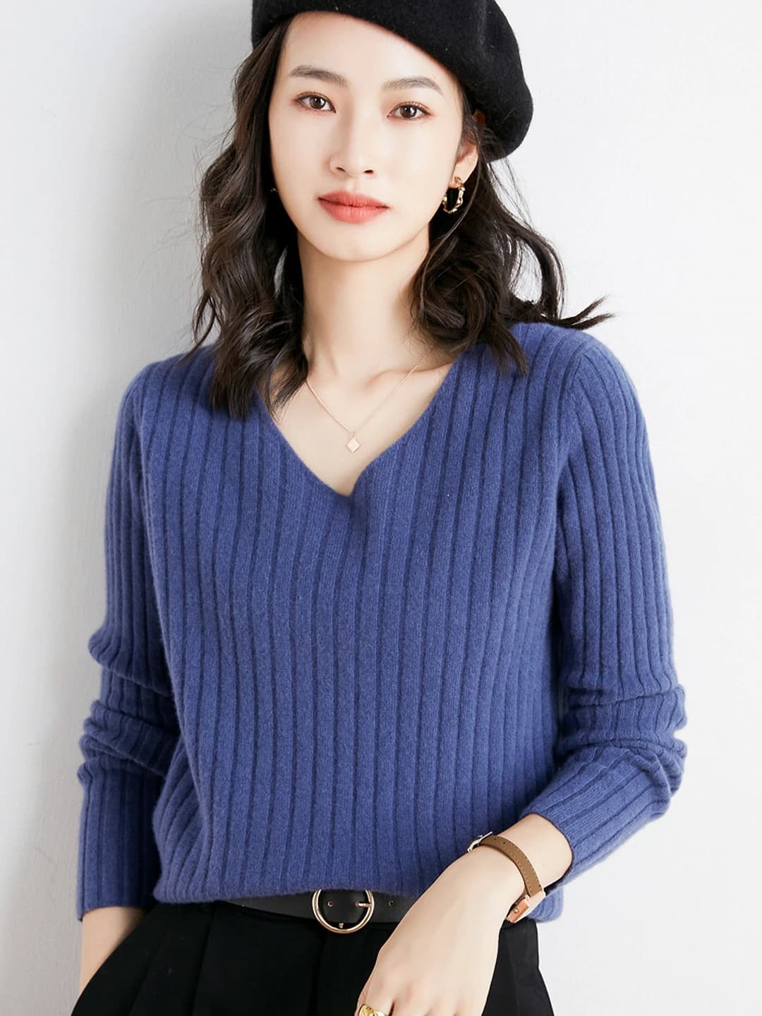 V-neck blue