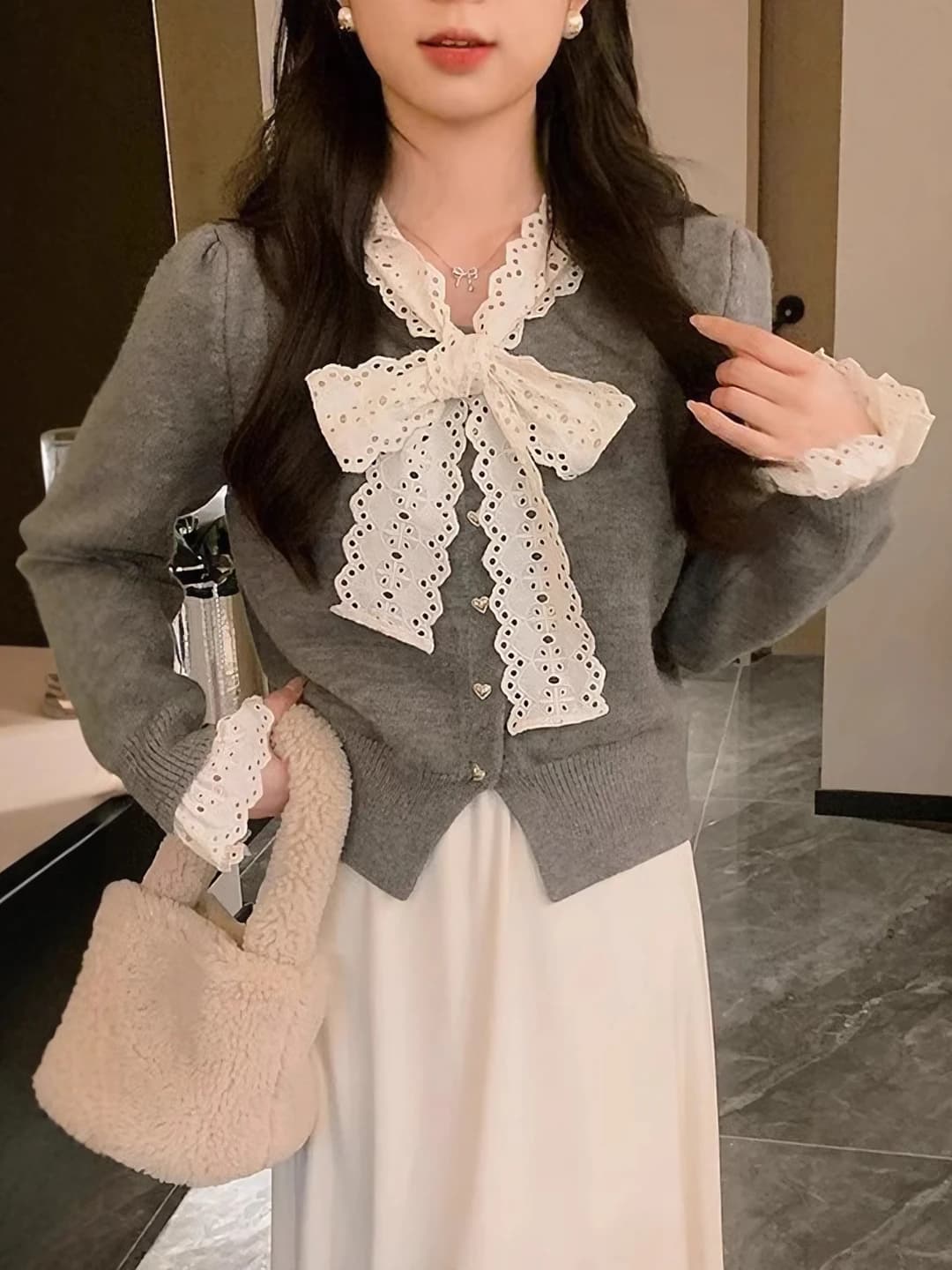 Women's red cropped cardigan for autumn-winter, V-neck, long sleeve, slim fit, with lace and bow detail, petite