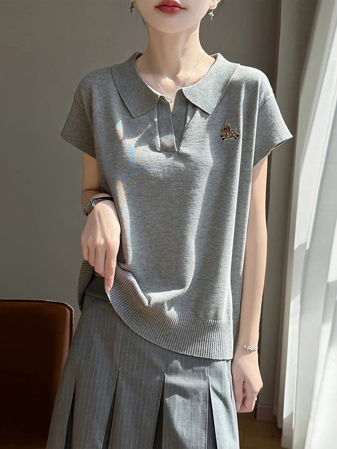 Women's spring-summer polo top: ice-silk fabric, short sleeve, lapel collar, loose fit, animal embroidered pattern
